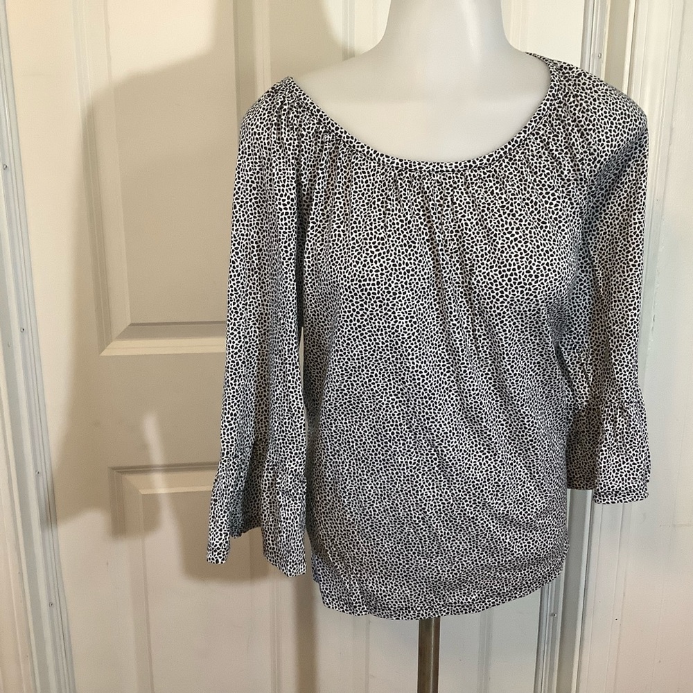 Michaels kors print blouse white and black.size large .